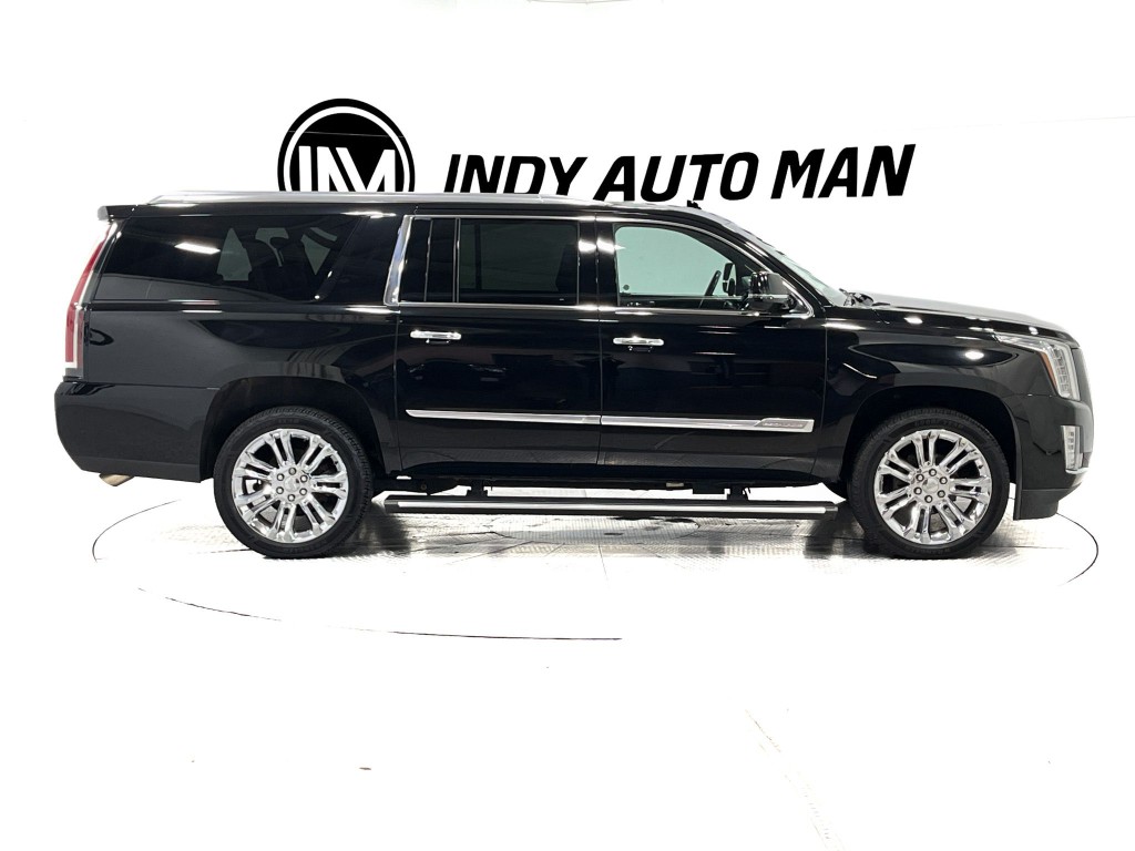 2017 Cadillac Escalade Image 3