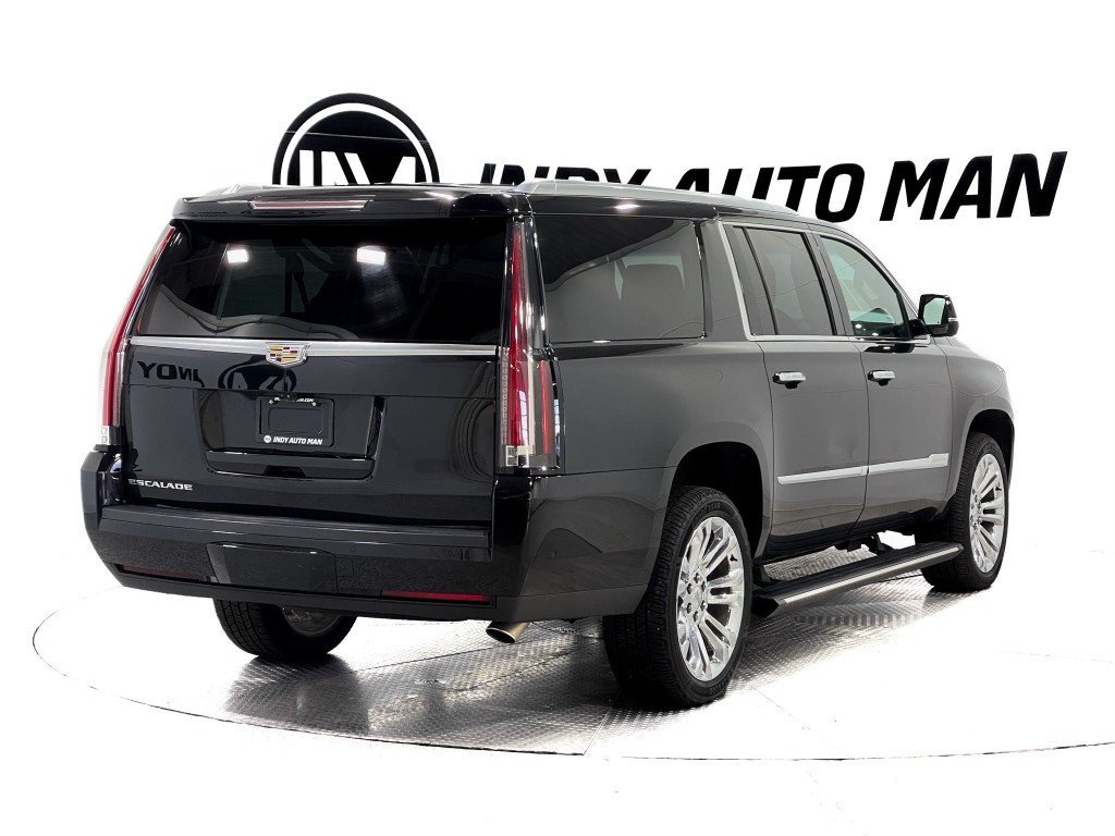 2017 Cadillac Escalade Image 4