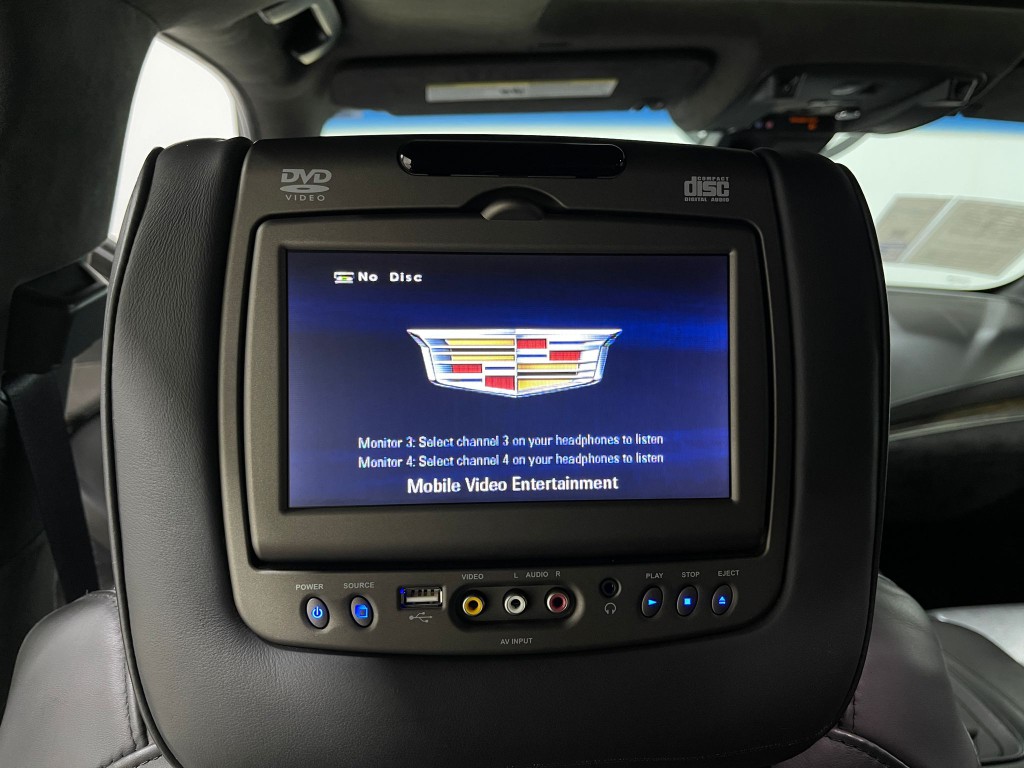 2017 Cadillac Escalade Image 12