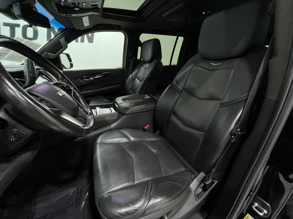 2017 Cadillac Escalade Image 15