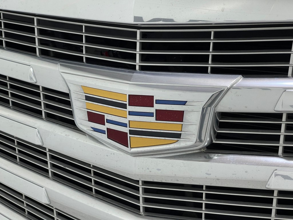 2017 Cadillac Escalade Image 40