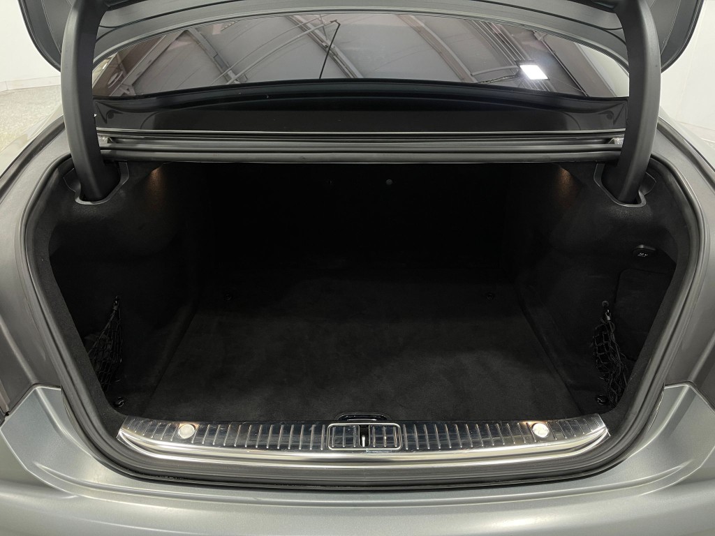 2017 Mercedes-Benz S-Class Image 27