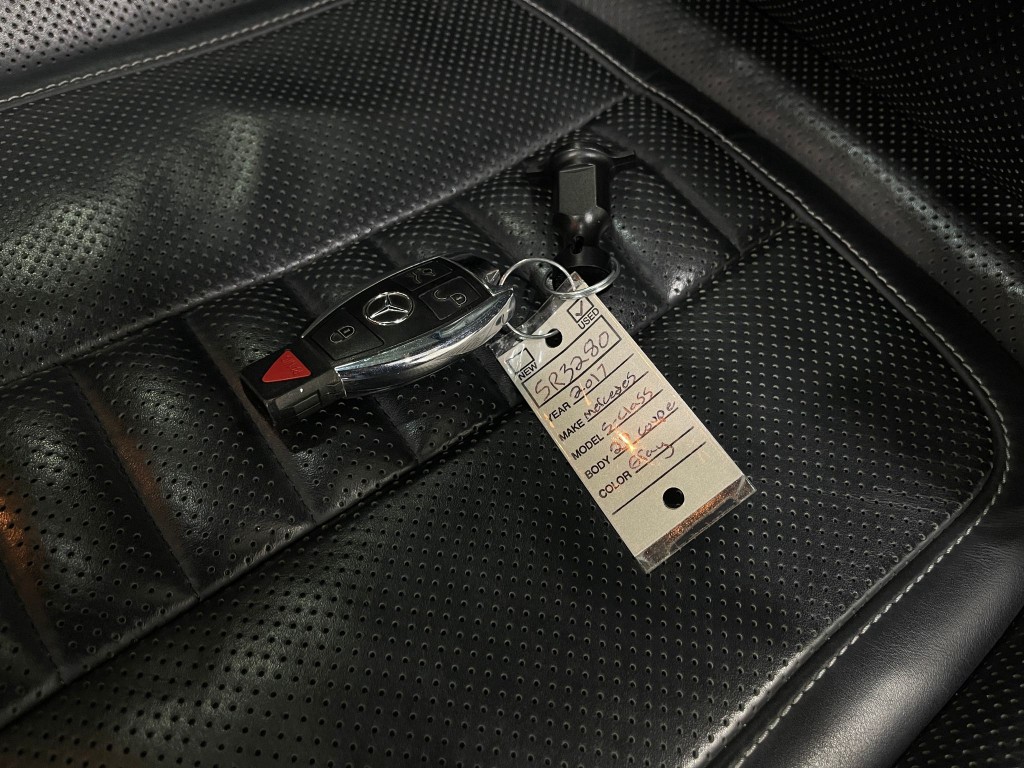 2017 Mercedes-Benz S-Class Image 38