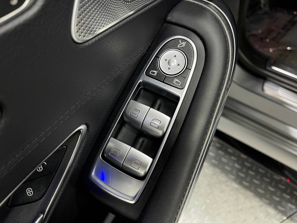 2017 Mercedes-Benz S-Class Image 16