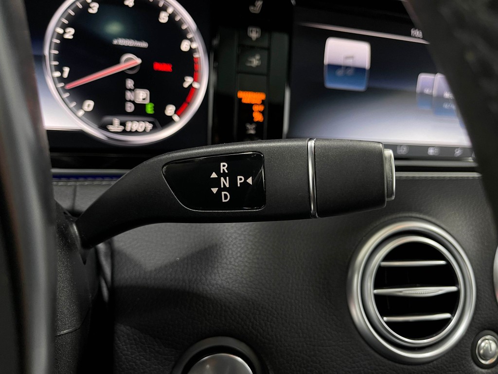 2017 Mercedes-Benz S-Class Image 30