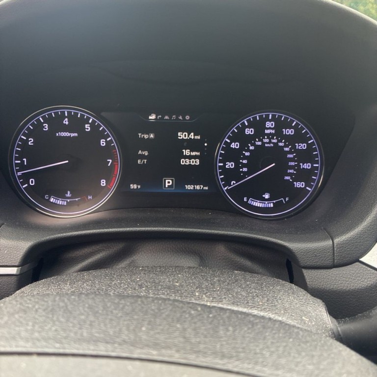 2016 Hyundai Genesis Image 7