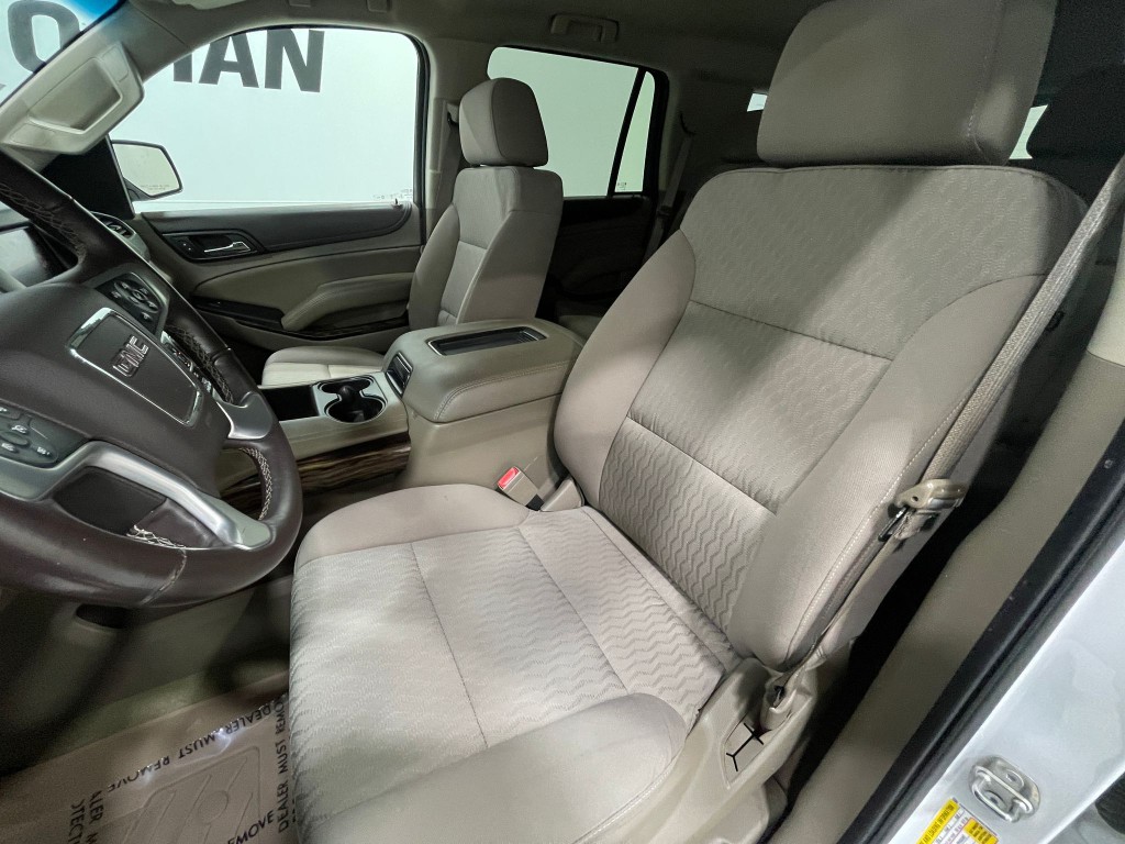 2016 GMC Yukon Image 12