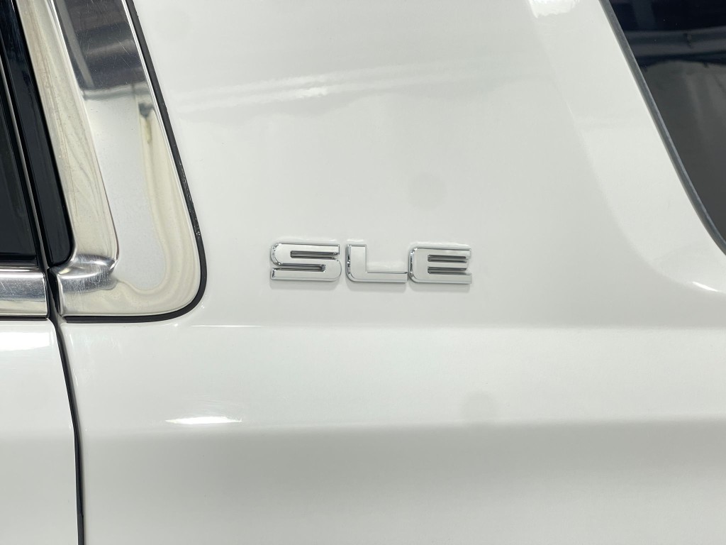 2016 GMC Yukon Image 40