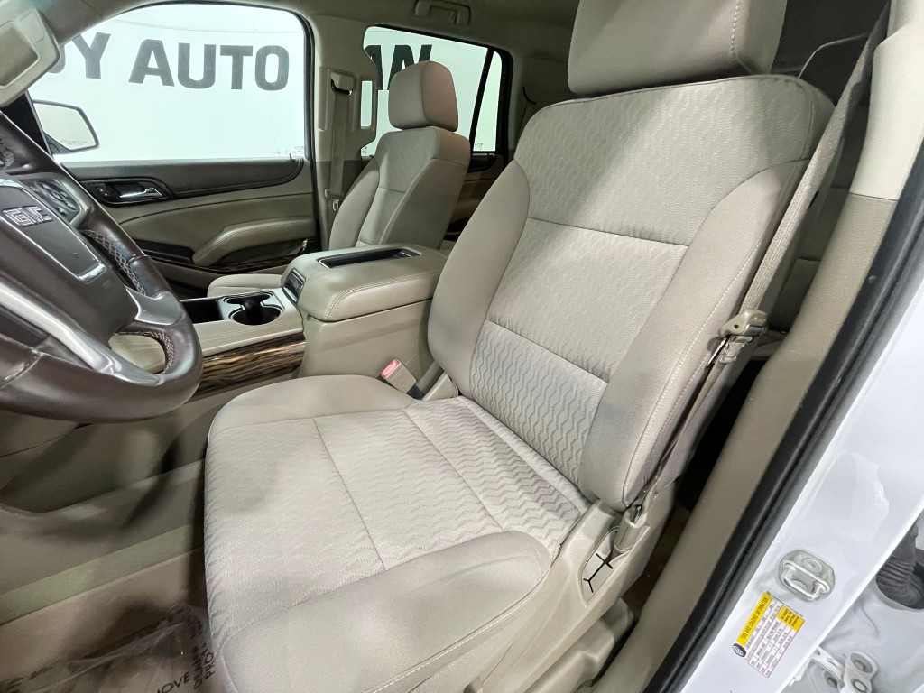 2016 GMC Yukon Image 12