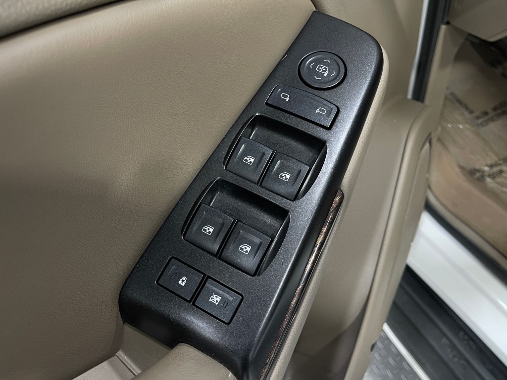 2016 GMC Yukon Image 14