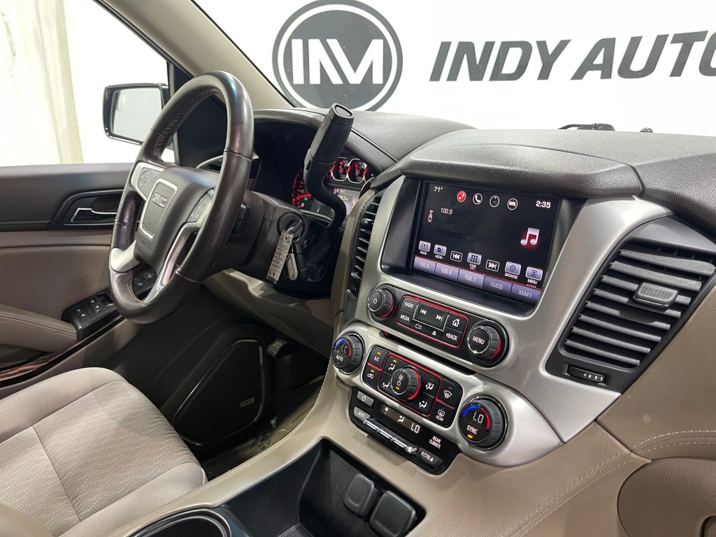 2016 GMC Yukon Image 18