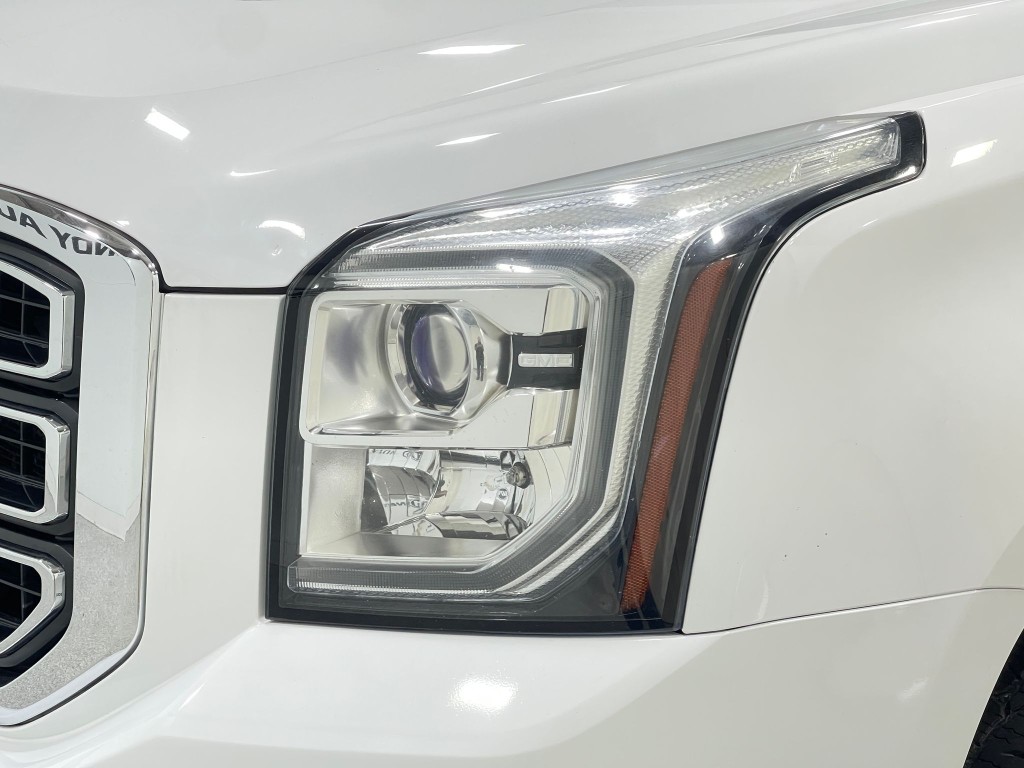 2016 GMC Yukon Image 32