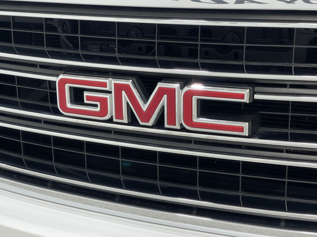 2016 GMC Yukon Image 37