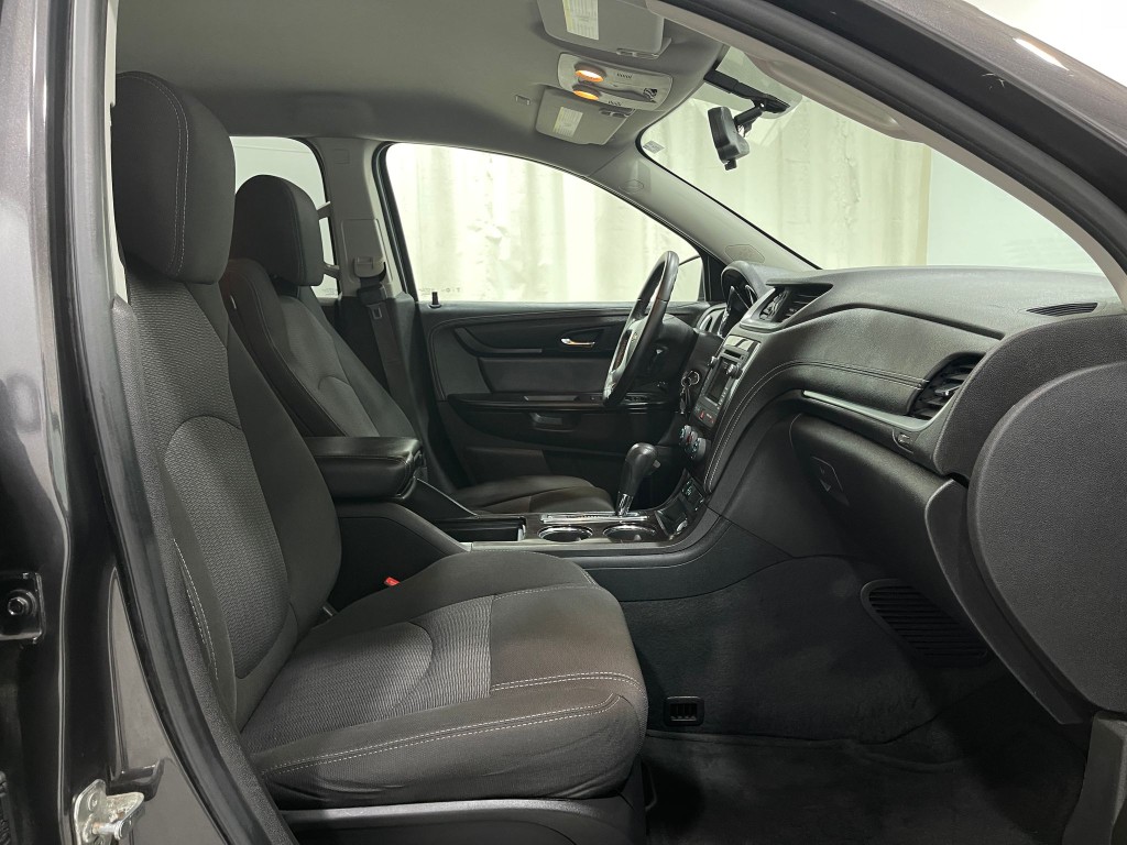 2016 Chevrolet Traverse Image 33