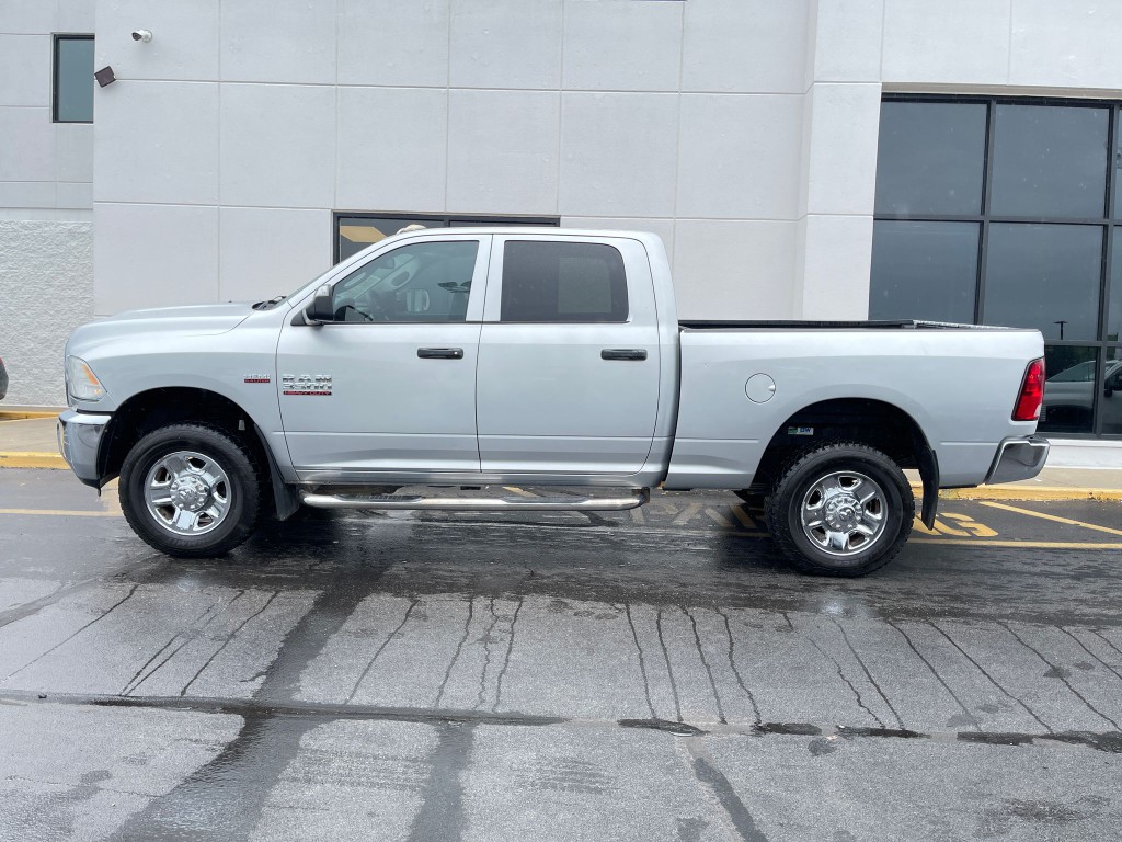 2016 RAM 3500 Image 6