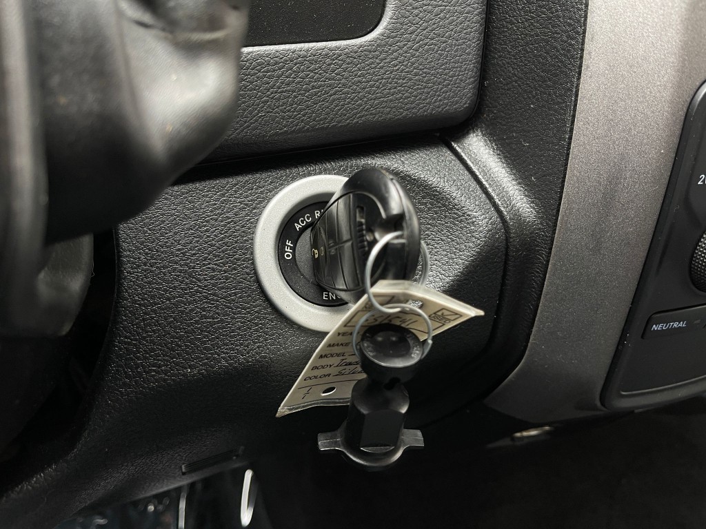 2016 RAM 3500 Image 17