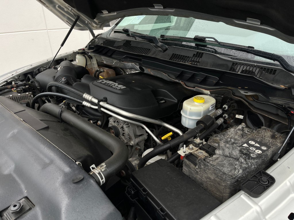 2016 RAM 3500 Image 22