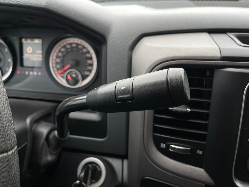 2016 RAM 3500 Image 23