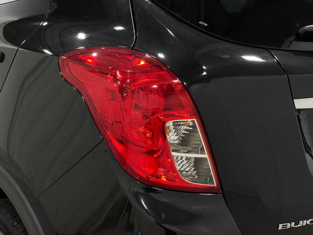 2016 Buick Enclave Image 33