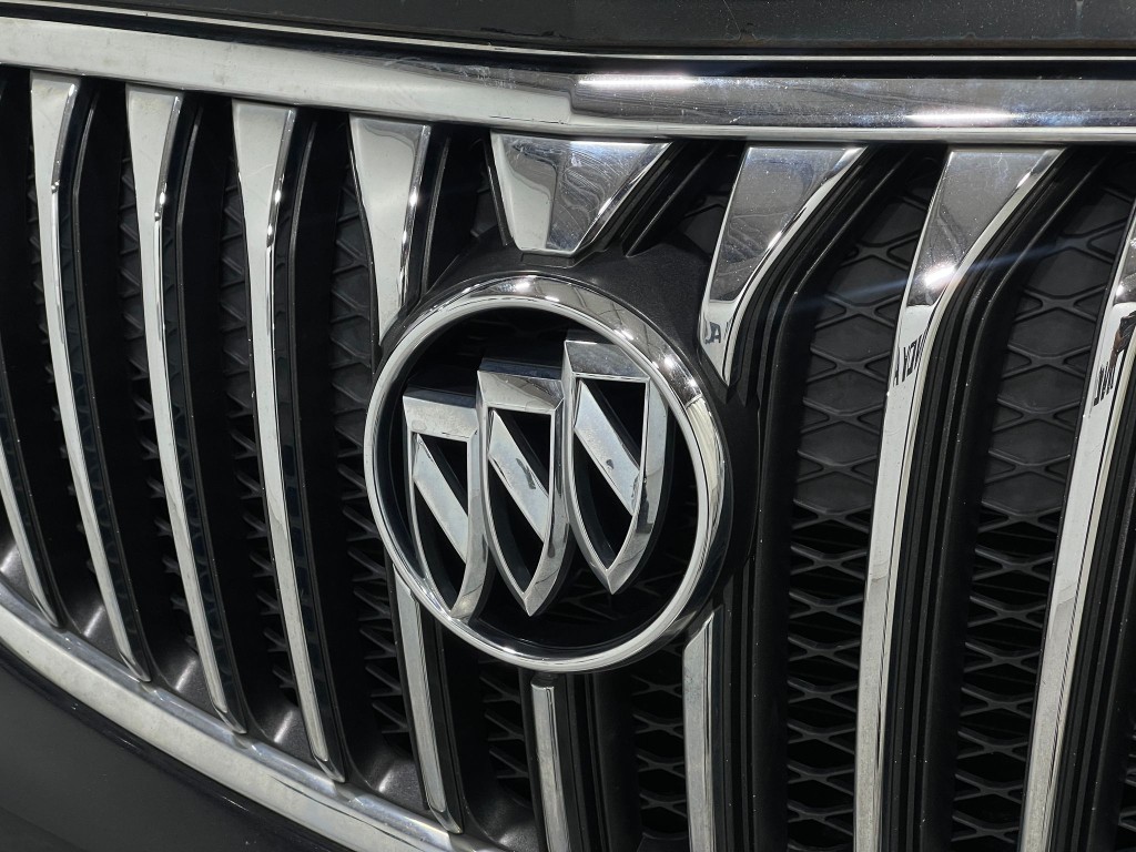 2016 Buick Enclave Image 37