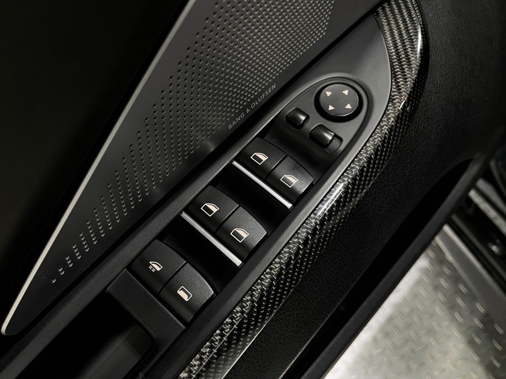 2015 BMW M6 Image 15