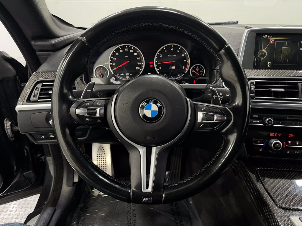2015 BMW M6 Image 21