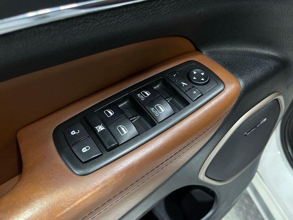 2015 Jeep Grand Cherokee Image 16