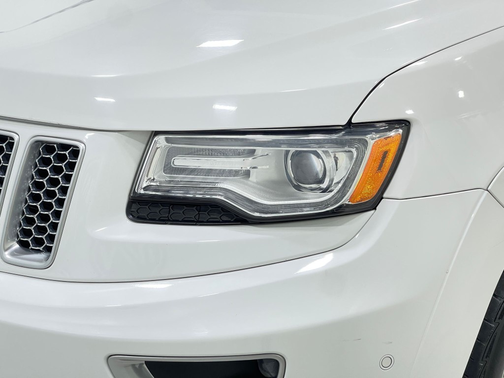 2015 Jeep Grand Cherokee Image 32