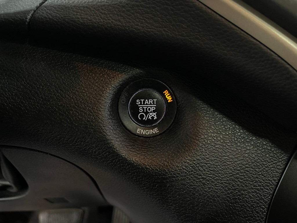2015 Jeep Cherokee Image 21