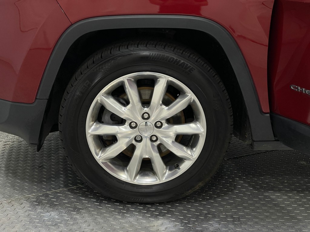 2015 Jeep Cherokee Image 35