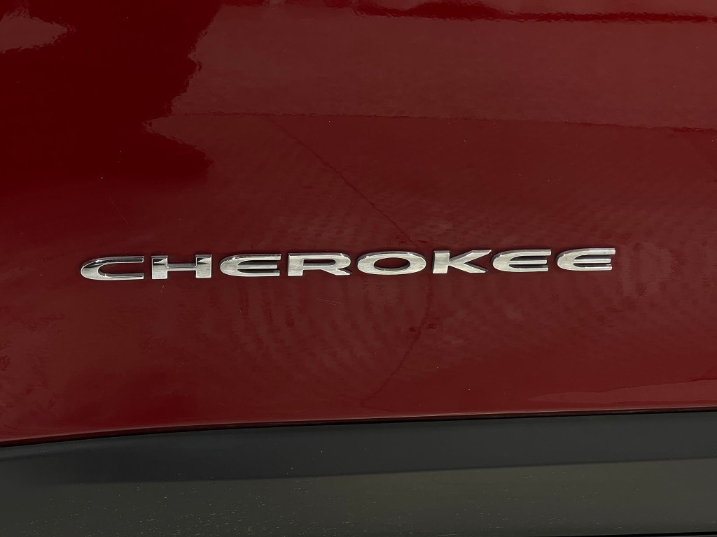 2015 Jeep Cherokee Image 39