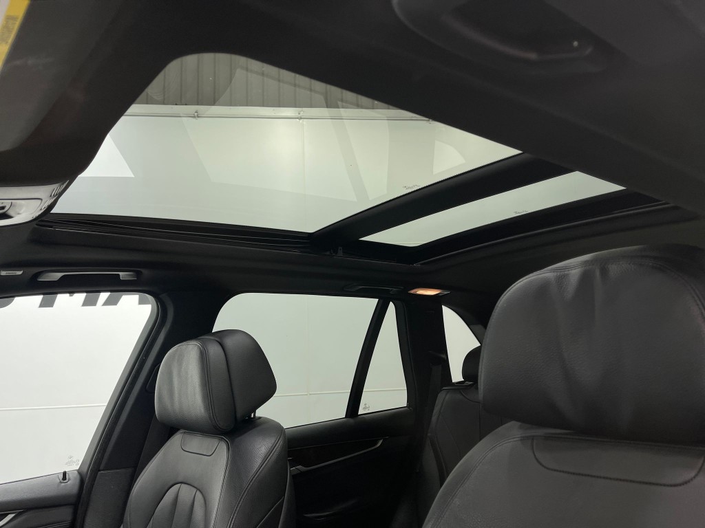 2015 BMW X5 Image 12