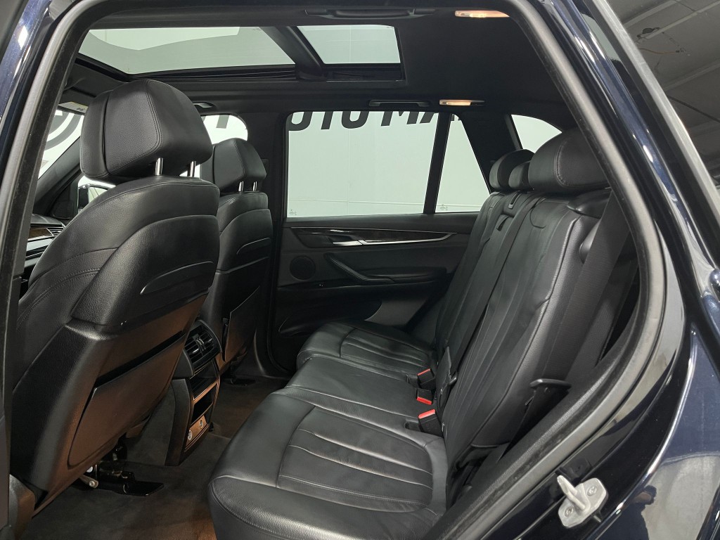 2015 BMW X5 Image 30