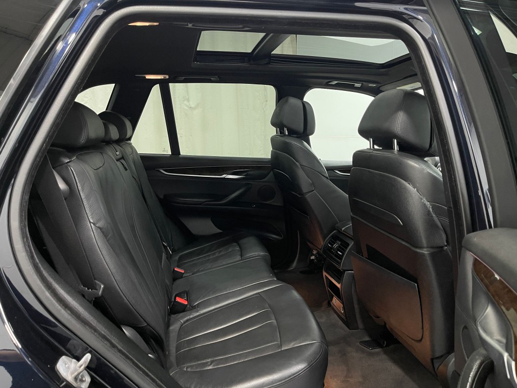 2015 BMW X5 Image 33