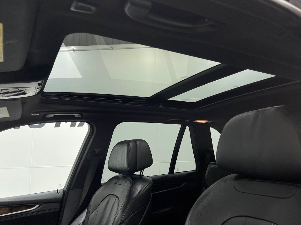 2015 BMW X5 Image 12