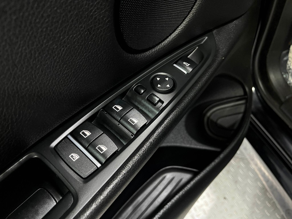 2015 BMW X5 Image 16
