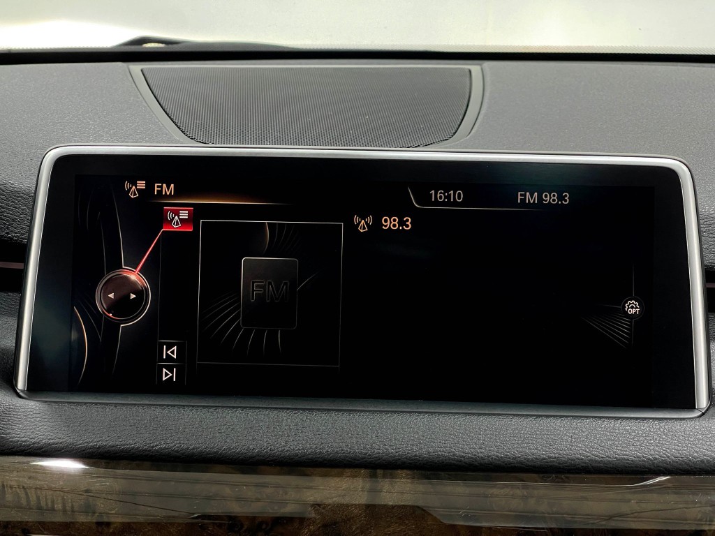 2015 BMW X5 Image 24