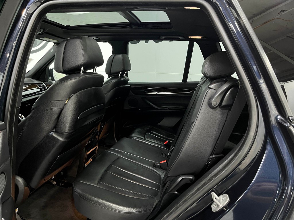 2015 BMW X5 Image 30