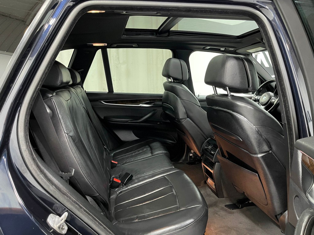 2015 BMW X5 Image 33