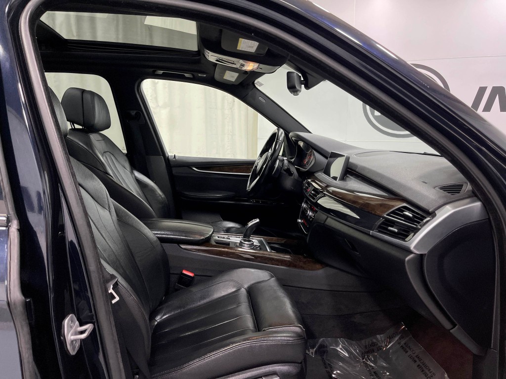 2015 BMW X5 Image 34