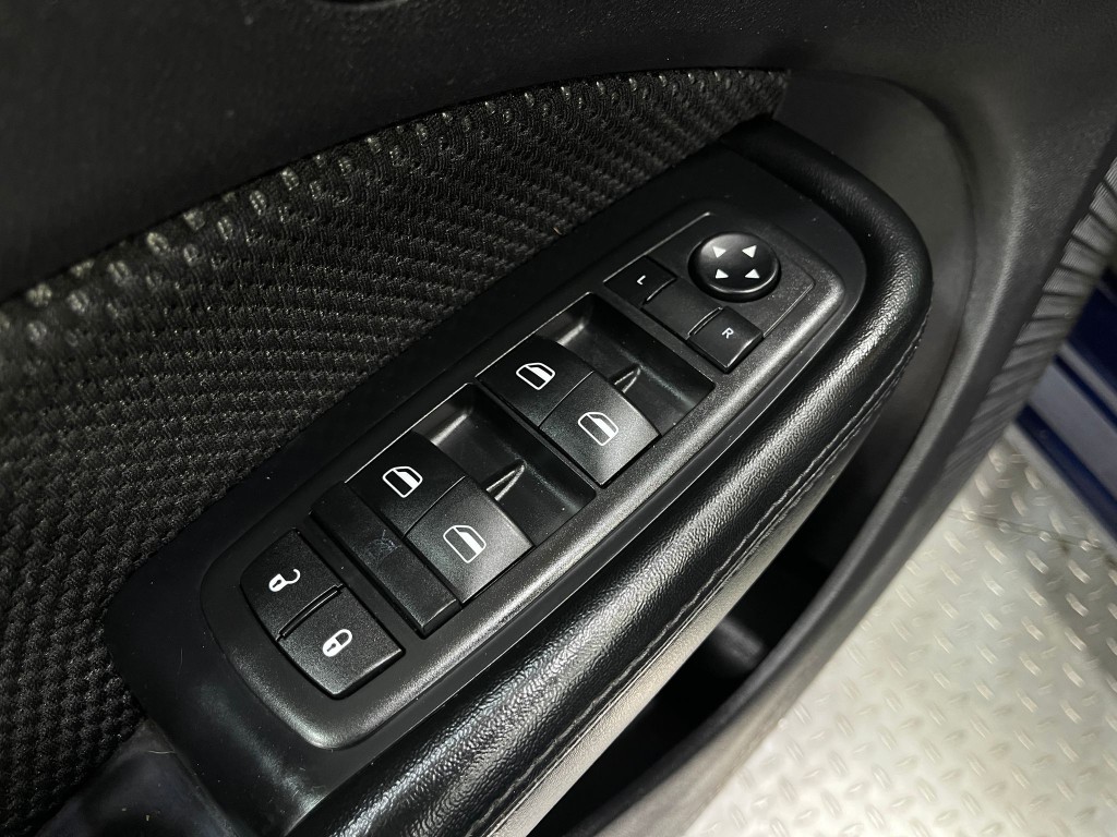 2015 Dodge Dart Image 13