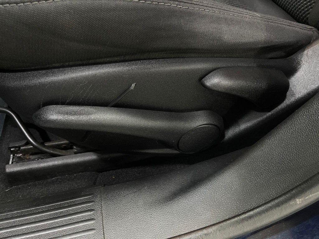 2015 Dodge Dart Image 14