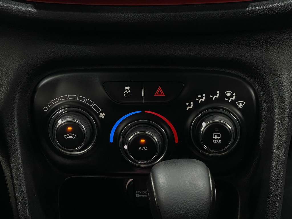 2015 Dodge Dart Image 21