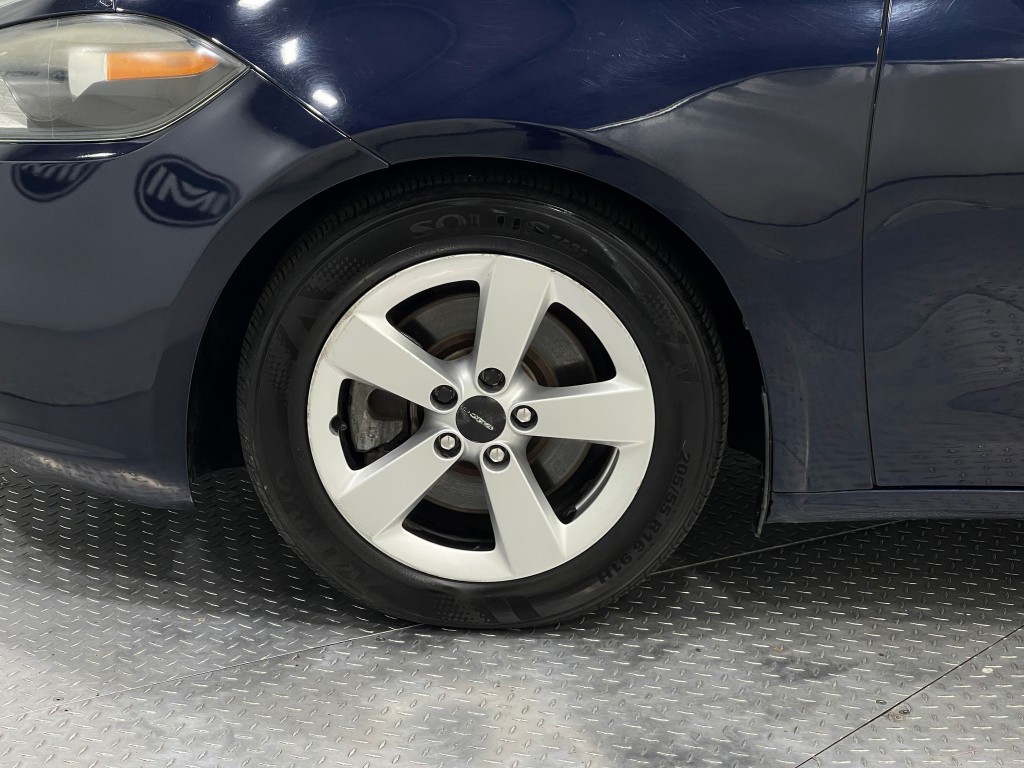 2015 Dodge Dart Image 31