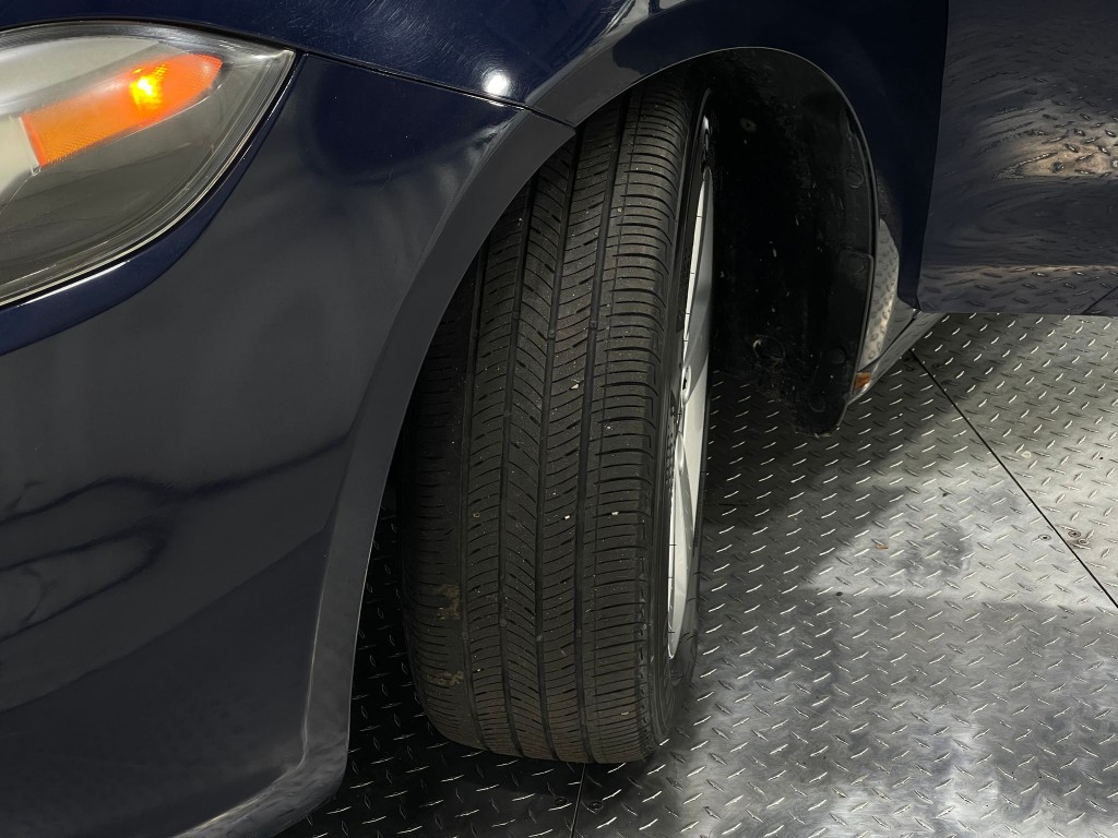 2015 Dodge Dart Image 32
