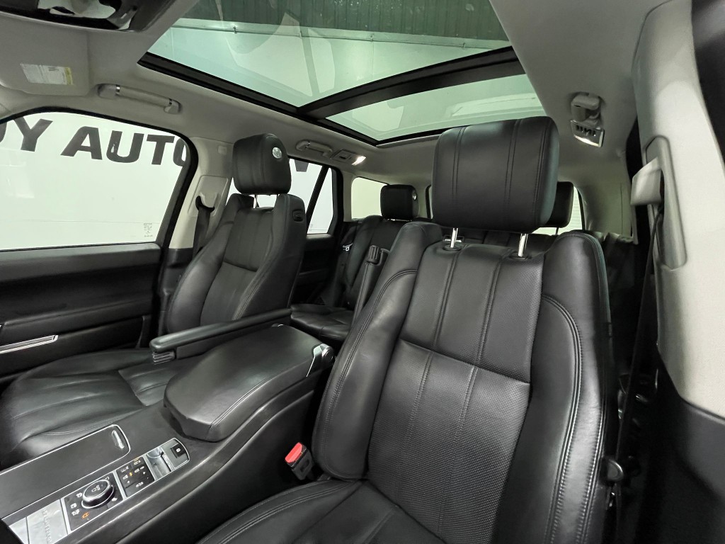 2015 Land Rover Range Rover Image 13