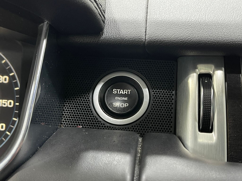 2015 Land Rover Range Rover Image 19