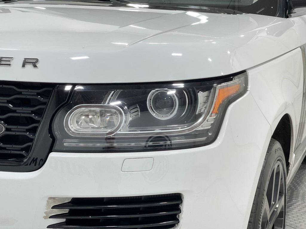 2015 Land Rover Range Rover Image 31