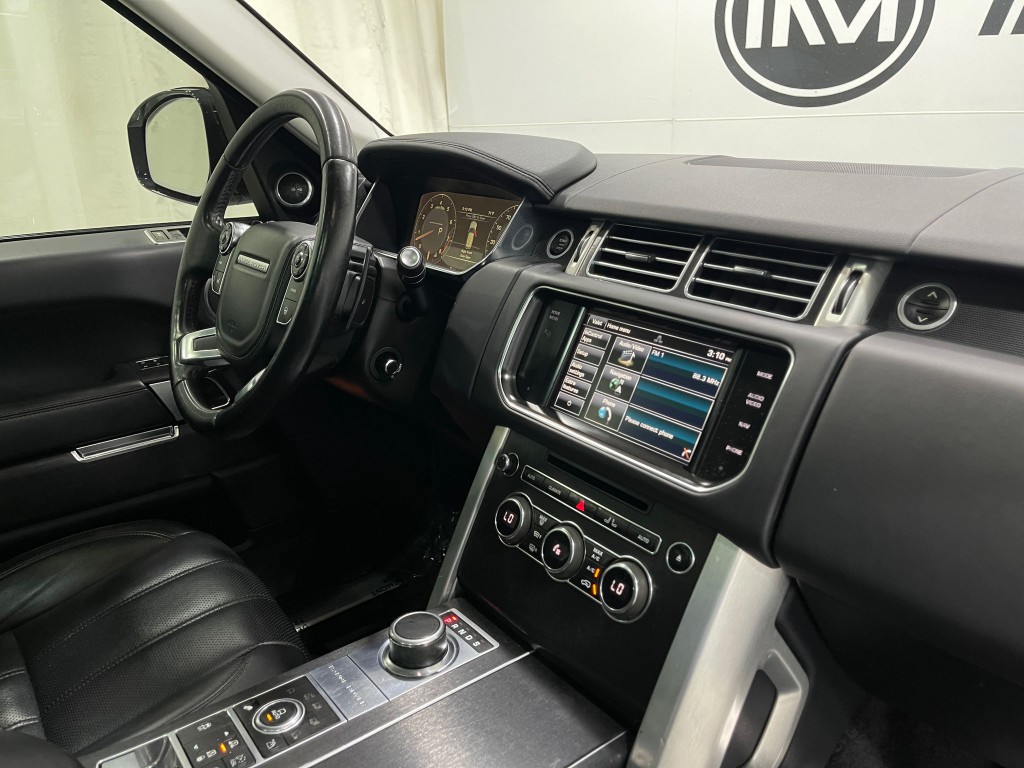 2015 Land Rover Range Rover Image 19