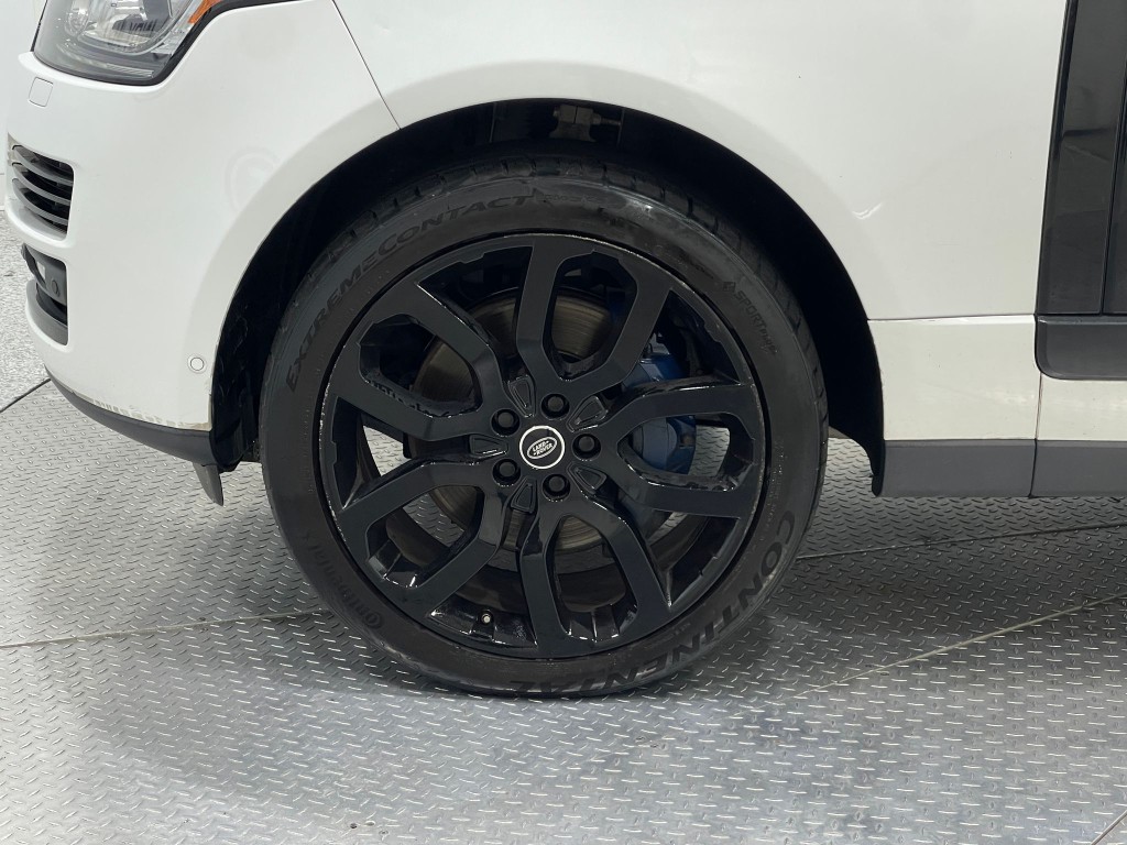 2015 Land Rover Range Rover Image 34